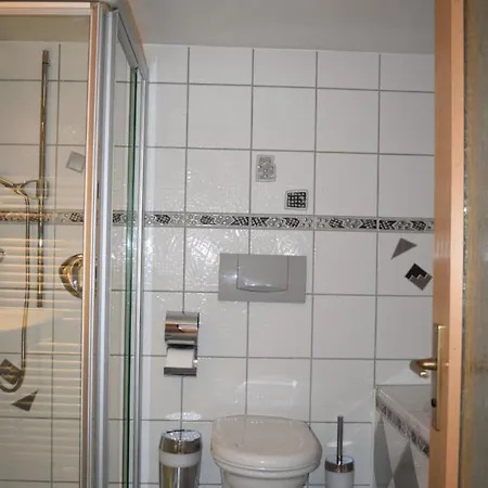 Hotel Schoene Aussicht 3*